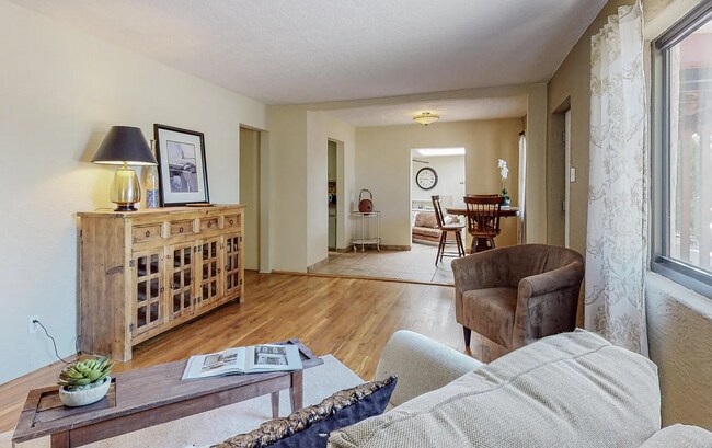 Living room #2 - 3208 Loma Vista Pl NE