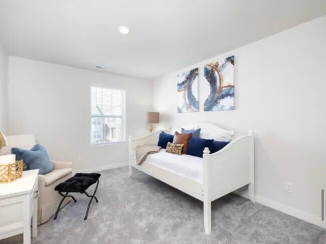 Foto del edificio - 2712 Fordham St