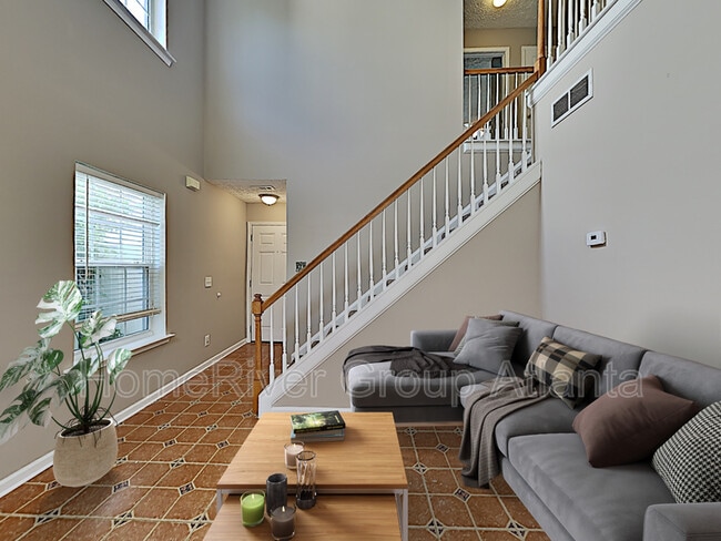 Building Photo - 206 Ilex Dr
