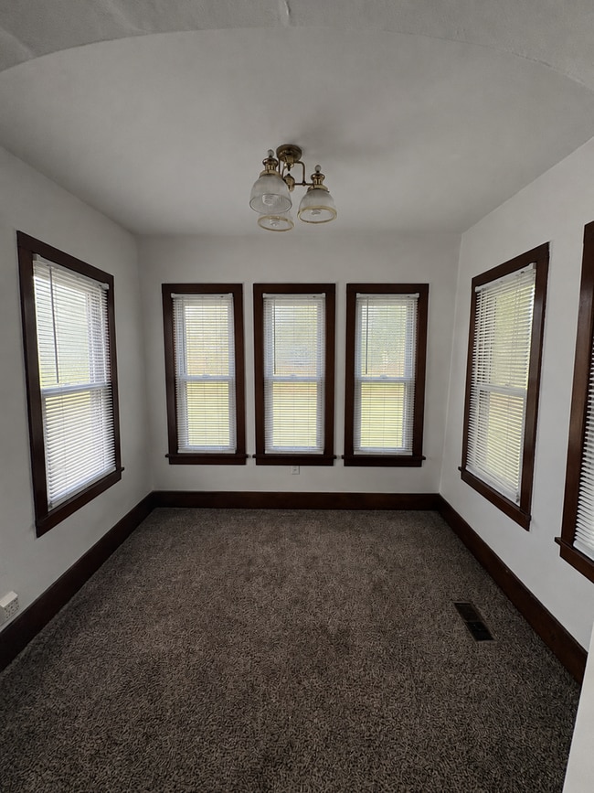 Building Photo - 135 S 23rd St