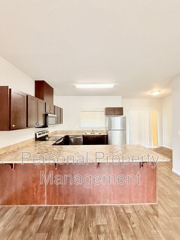Building Photo - 12600 NE 49th St