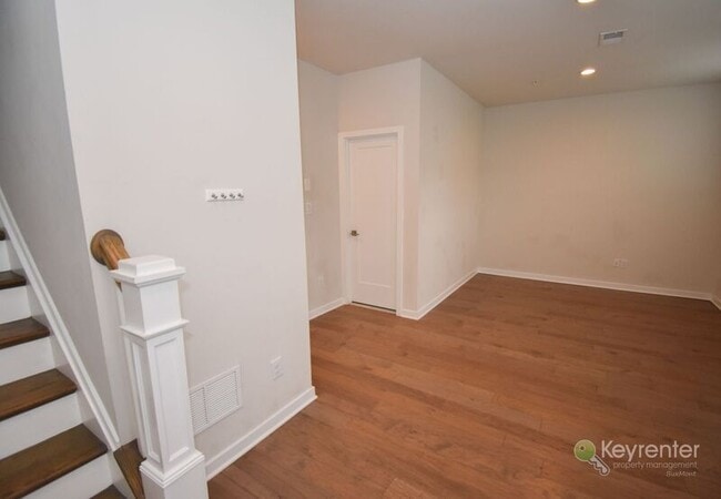 Building Photo - 32 Jessop Ln