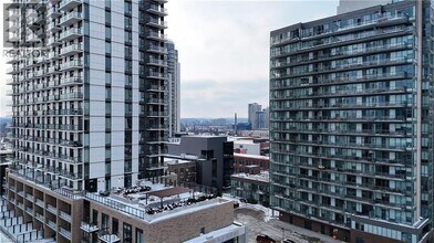 Building Photo - 85 Duke St W