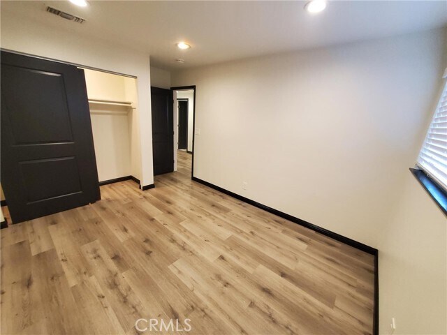 Foto del edificio - 824 W Sheridan St