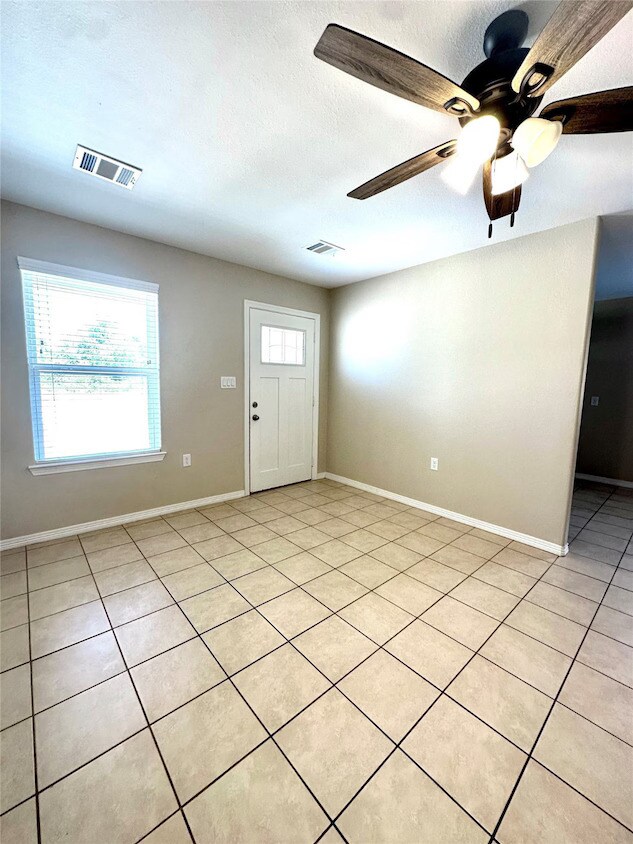 Foto del edificio - 127 S Bend Ct
