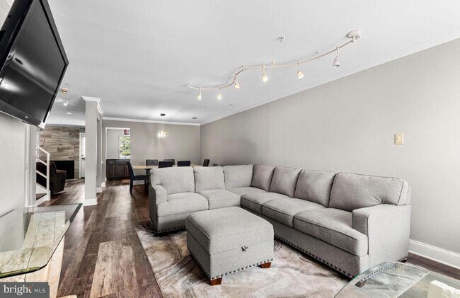 Foto del edificio - 1654 Rockcress Dr