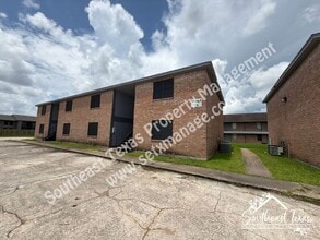 Building Photo - 4110 Arthur St