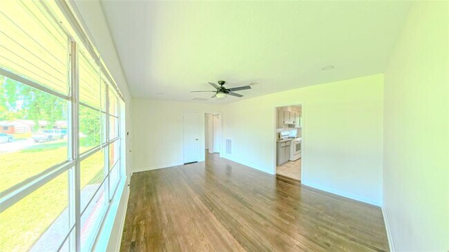 Foto del edificio - 4322 Tavenor Ln