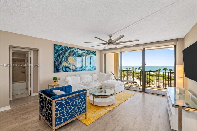 Foto del edificio - 300 Ocean Trail Way