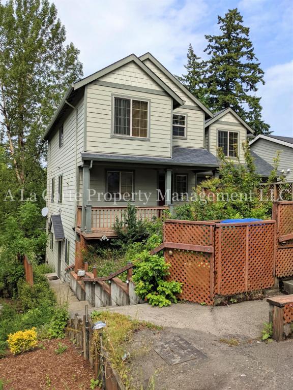 Building Photo - 9441 SW 47th Ave