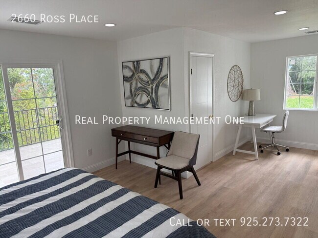 Foto del edificio - 2660 Ross Pl