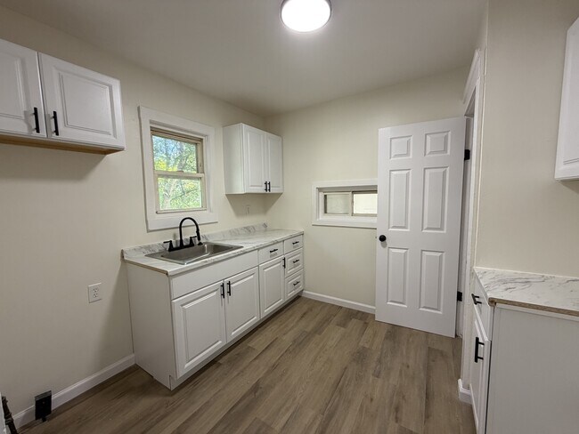 Foto del edificio - 3524 E 143rd St