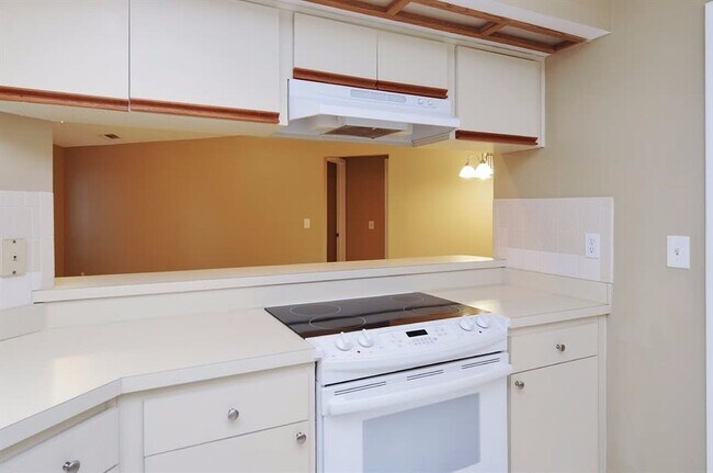Building Photo - 5023 Orange Grove Way