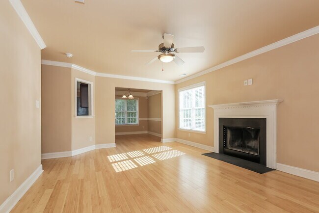 Building Photo - 8000 Poplar Grove Cir
