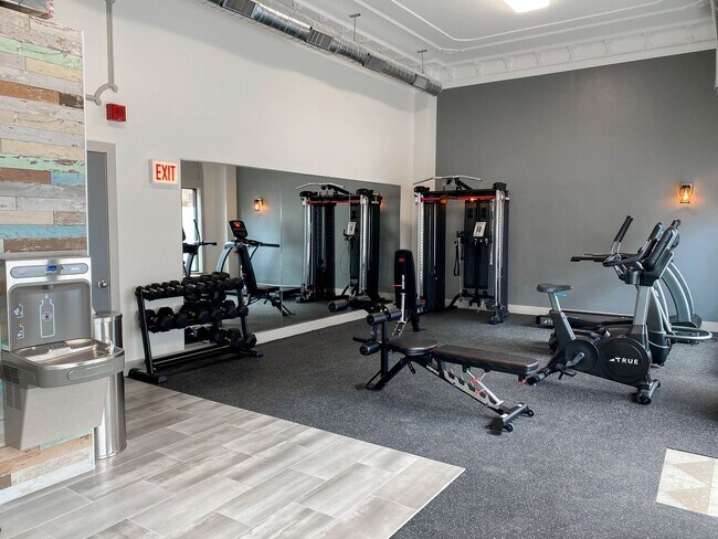 Foto del edificio - 540 W Briar Apartments