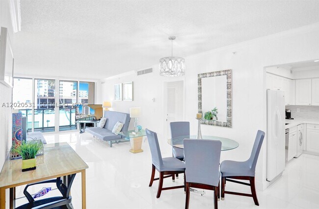 Foto del edificio - 2501 S Ocean Dr