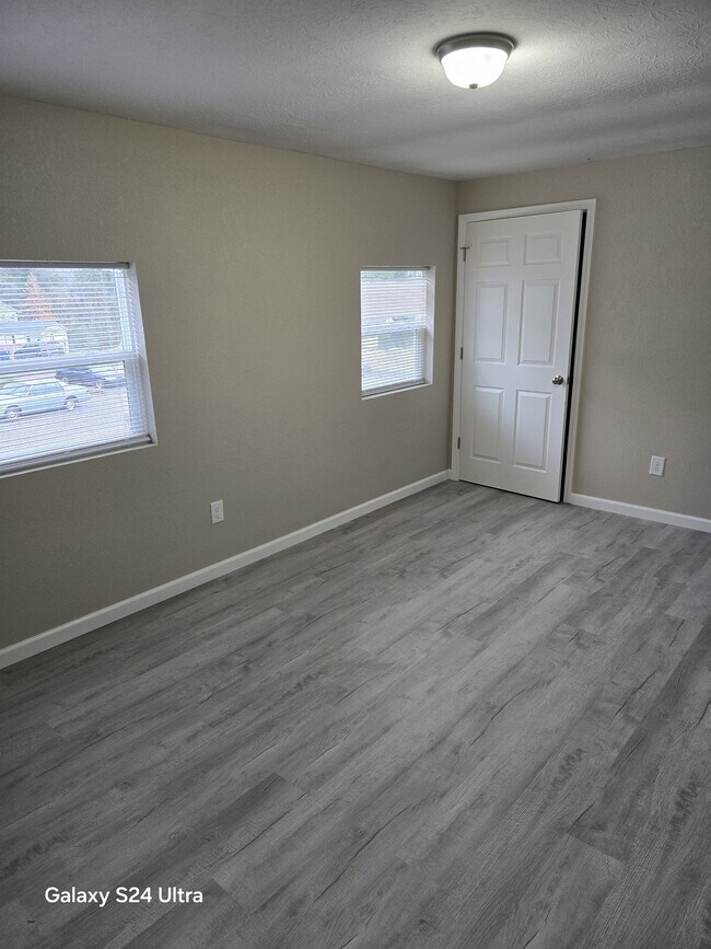 Foto del edificio - 110 Tacoma Rd