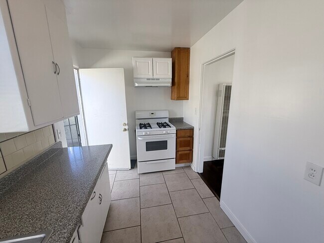 Foto del edificio - 9006 A St