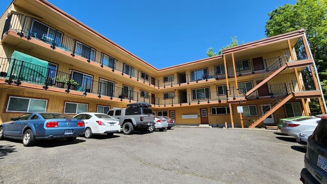 Foto del edificio - 930 SW Gibbs St