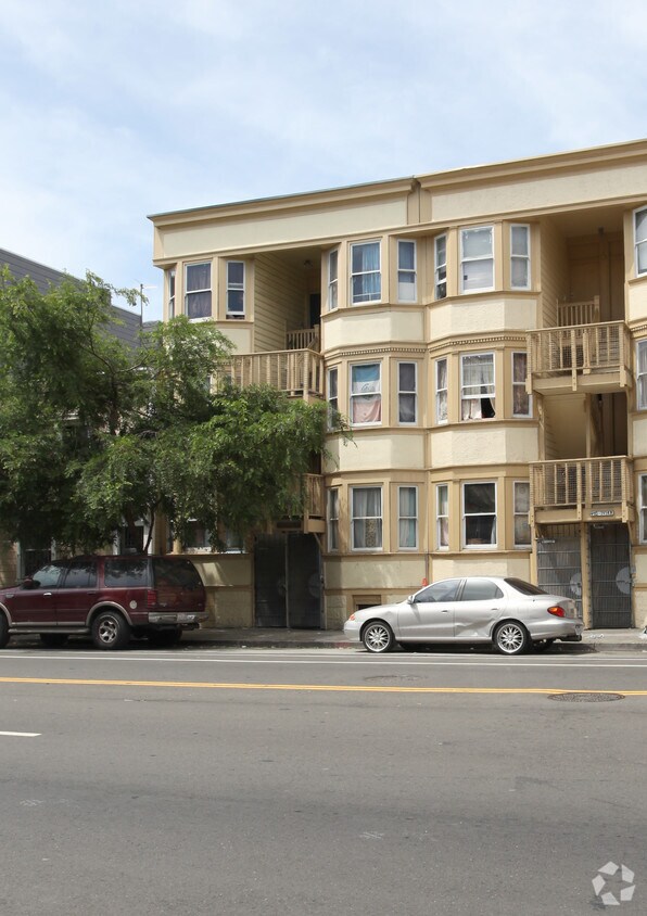 Primary Photo - 1916 Folsom St