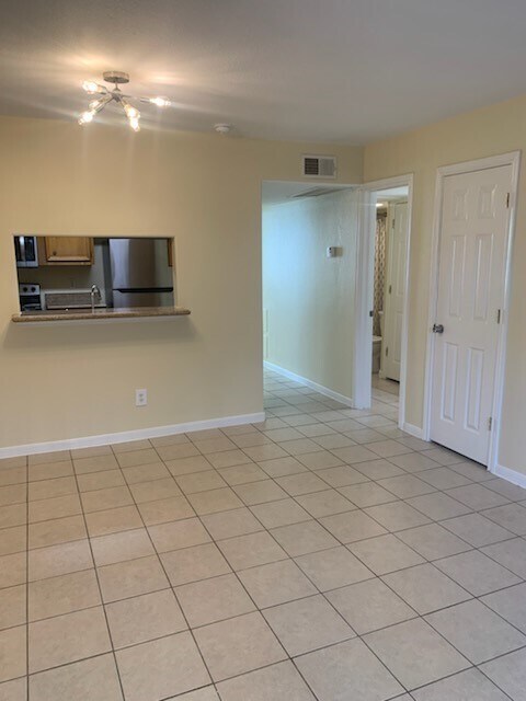 Building Photo - 215 Postoffice St