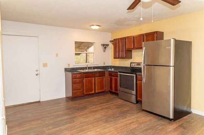 Foto del edificio - Budget Friendly!!