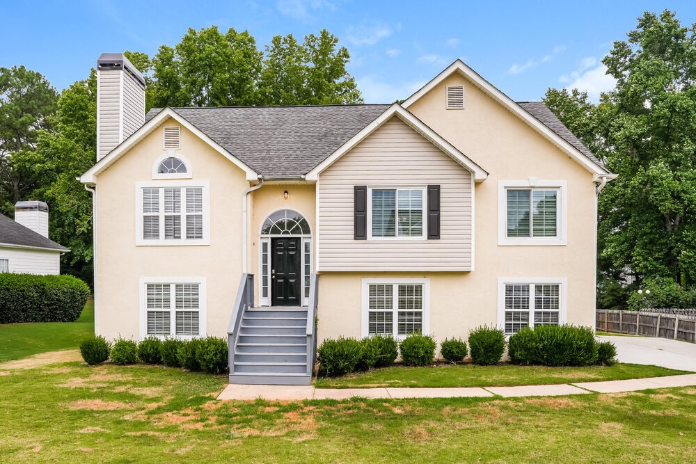 185 WOODSTREAM DR  