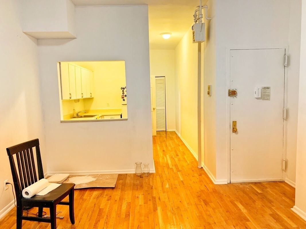 Foto principal - 346 W 52nd St