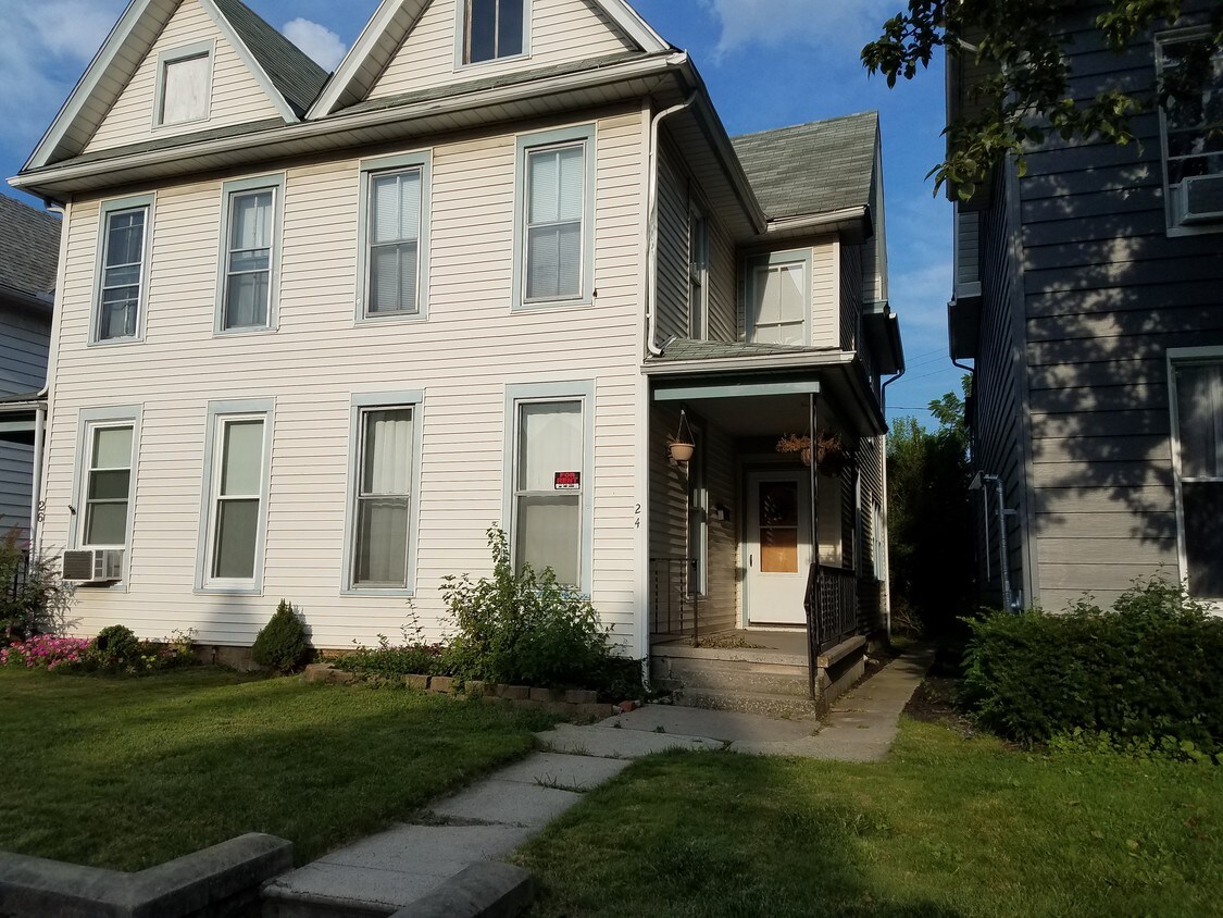 24 Shaw Ave, Lewistown, PA 17044 Apartments in Lewistown, PA