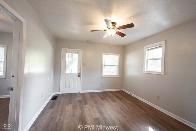 Building Photo - 3026 S Rybolt Ave