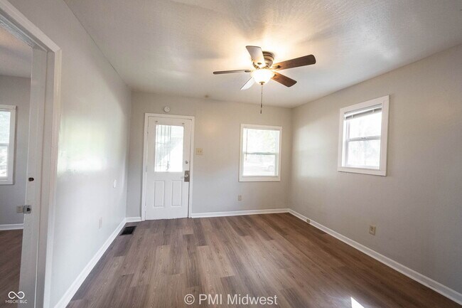 Foto del edificio - 3026 S Rybolt Ave