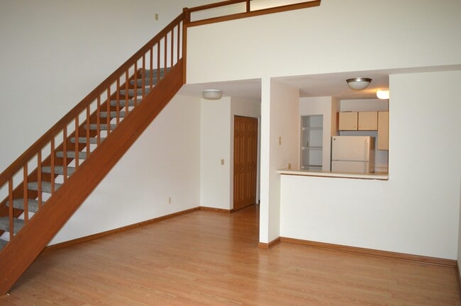 Building Photo - 1002 N Sunnyvale Ln