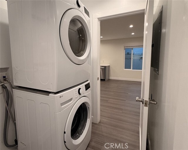 Building Photo - 511 N Azusa Ave