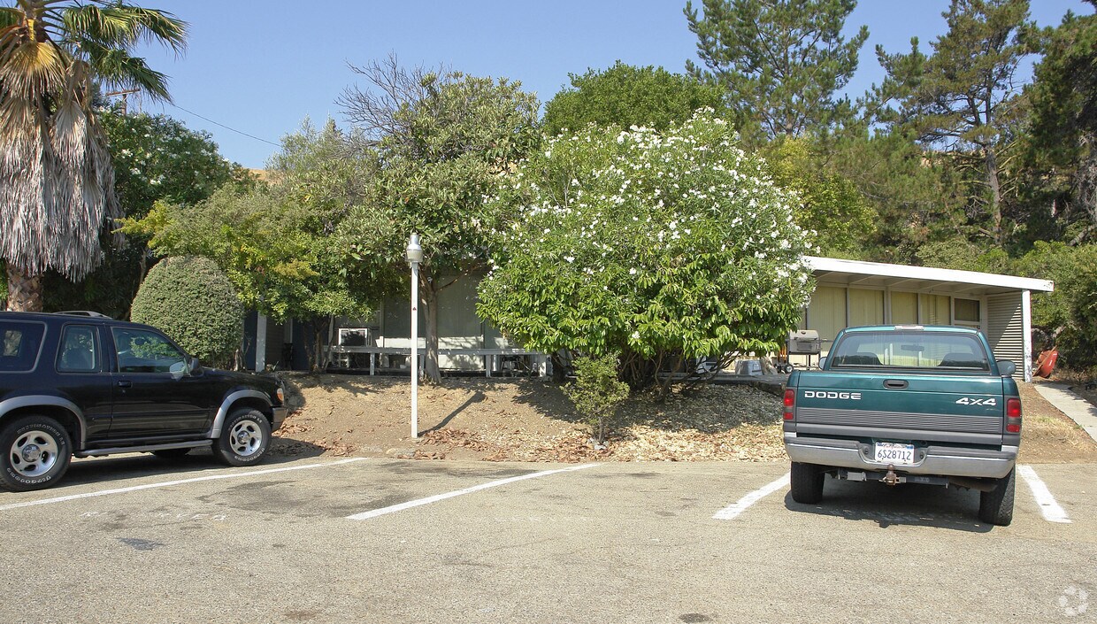 Primary Photo - 111-125 C St