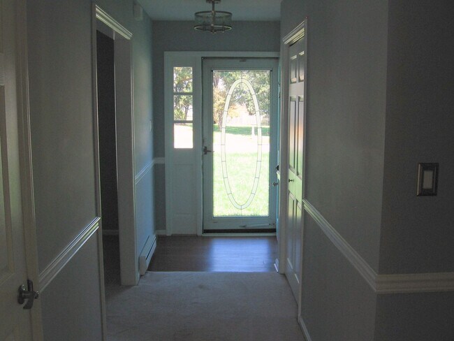 Building Photo - MOONEFIELD ESTATES