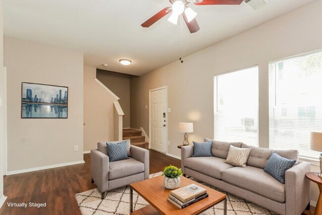 Foto del edificio - 1671 Nichole Woods Dr