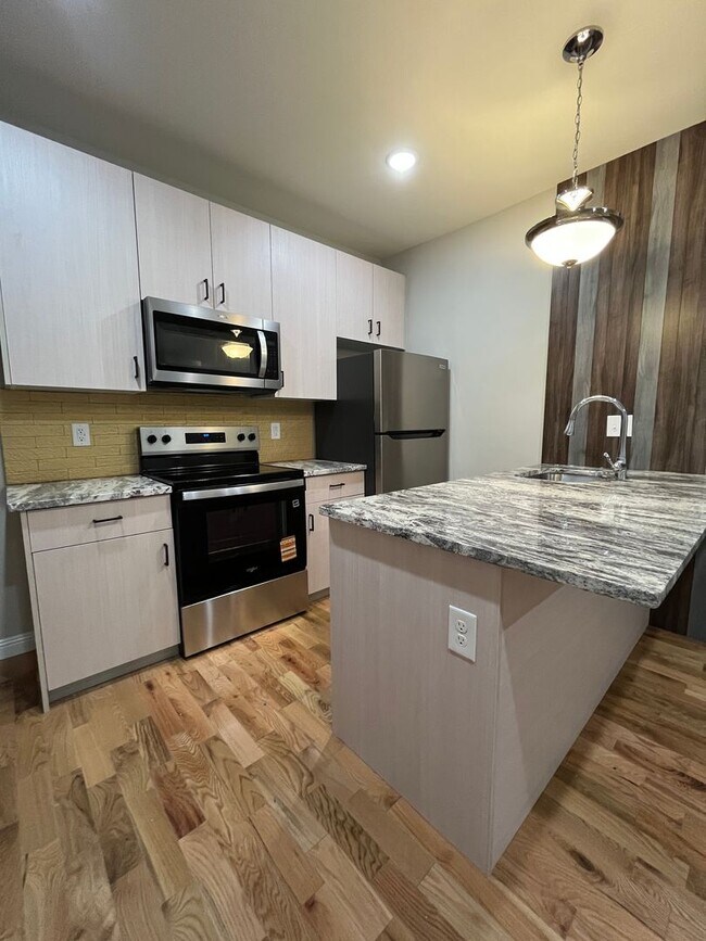 Foto del edificio - 6122 Walnut St