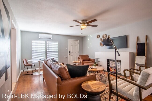 Building Photo - 3 br, 1 bath House - 2123 31st