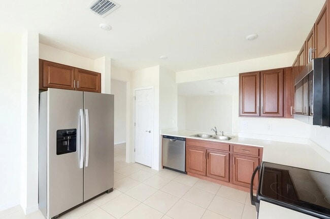 Foto del edificio - 211 NE 20th St