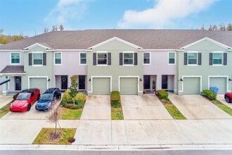 Building Photo - 11130 Crescent Deer Dr