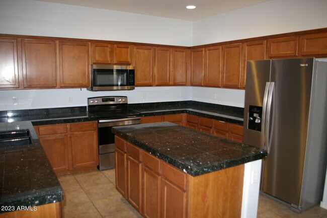 Foto del edificio - 3860 E Fairview St