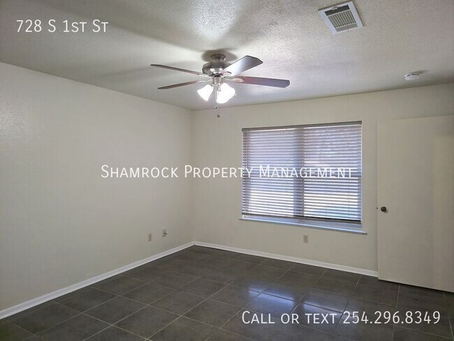 Building Photo - Hewitt 3 Bedroom