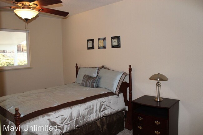 Foto del edificio - 4 br, 2 bath House - 4386 S. Vivian Way