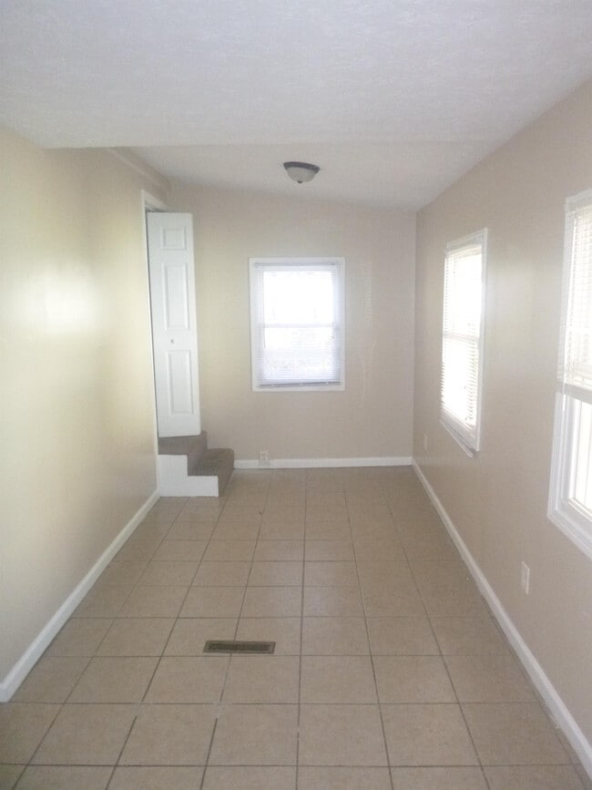 Building Photo - 837 McKinley Ave