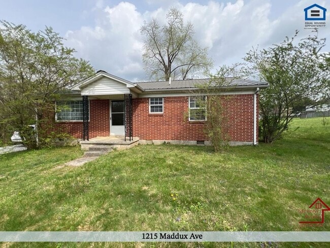 Building Photo - 1215 Maddux Ave