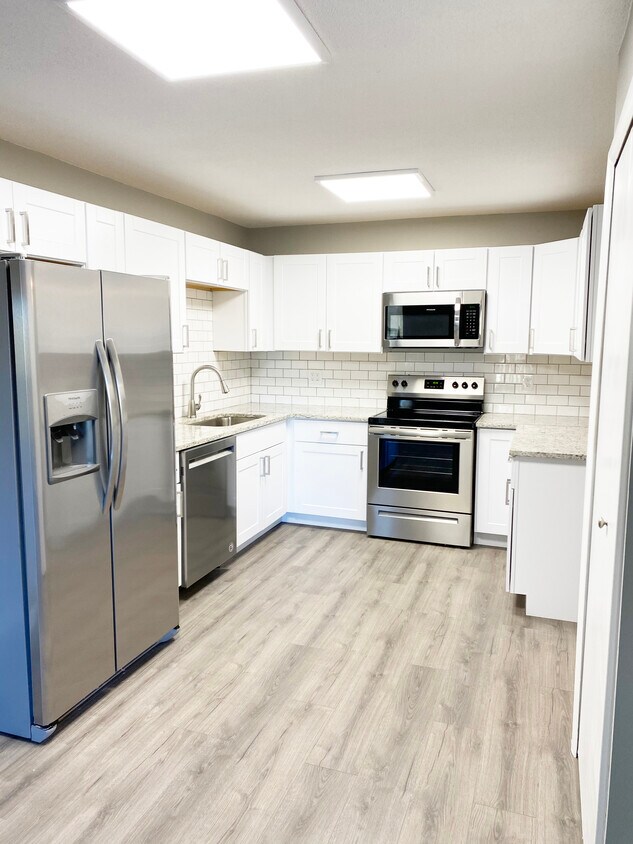 BRAND NEW KITCHEN & APPLIANCES - 6940 E Girard Ave