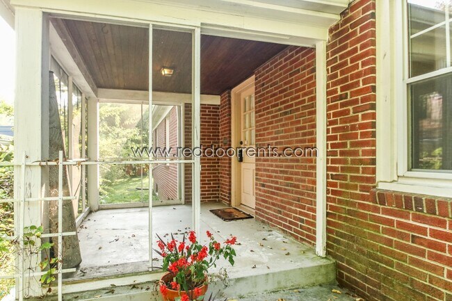 Foto del edificio - Luxury Butler Area  Living - Short and Lon...
