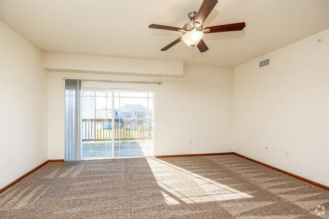 2HAB, 1BA - 949 ft² - Village Pointe