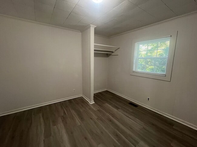 Building Photo - 412/414 Crater St