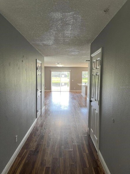 Foto del edificio - 13500 Applerose Ln